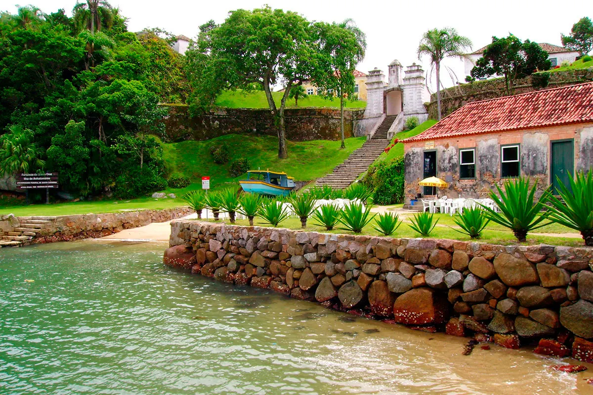 Fortaleza de Santa Cruz de Anhatomirim, atração para visitar em Florianópolis