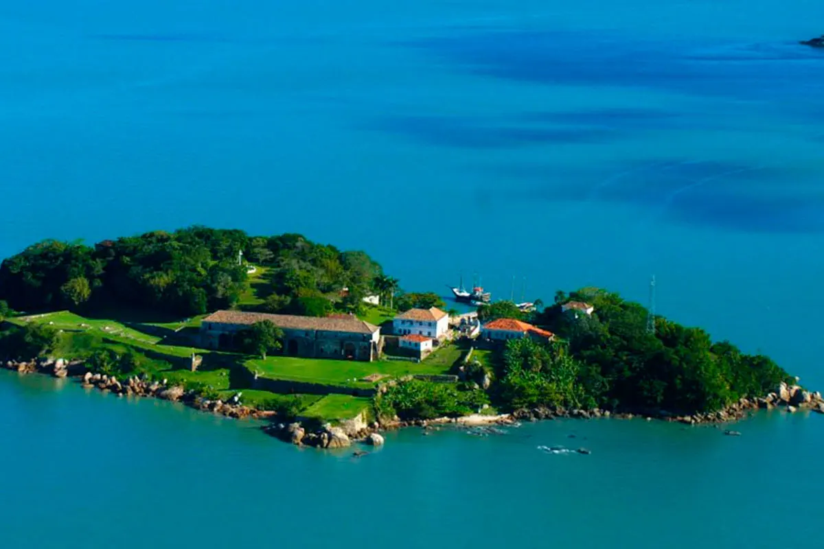 Ilha de Anhatomirim, localizado em Florianópolis