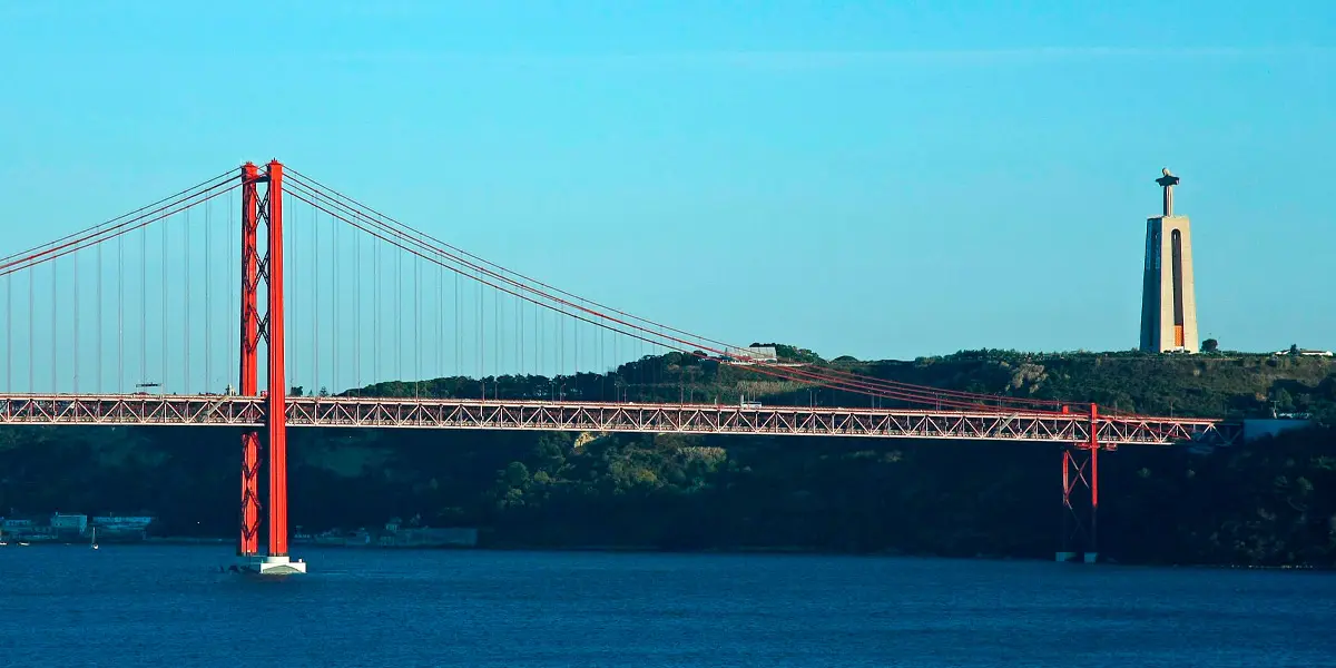 Ponte 25 de Abril e Cristo Rei, atração para visitar em Lisboa