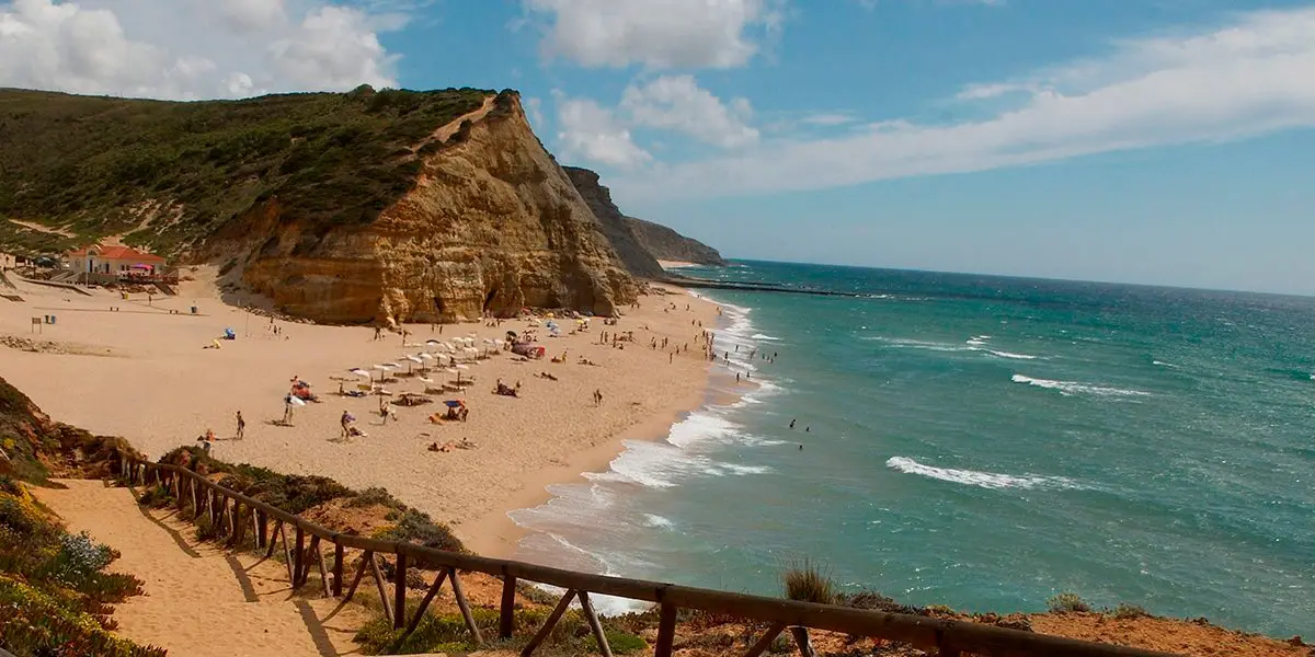 Praia de São Julião, atração para visitar em Lisboa