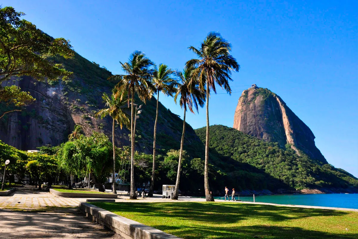 Praia Vermelha no Rio de Janeiro - Uma praia que é um cartão