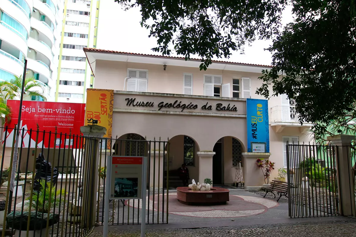 Entrada do Museu Geológico da Bahia, no Corredor da Vitória
