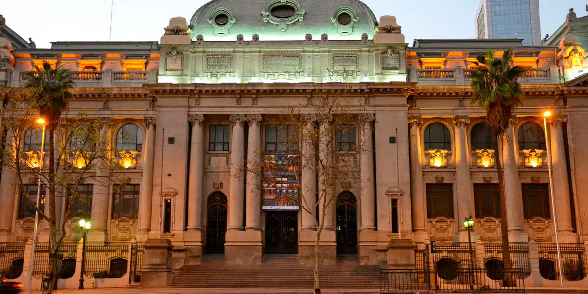 Biblioteca Nacional do Chile, atração para visitar em Santiago