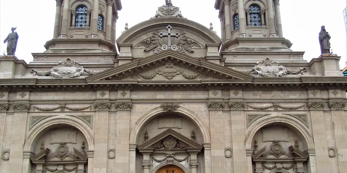 Catedral Metropolitana de Santiago, atração para visitar em Santiago