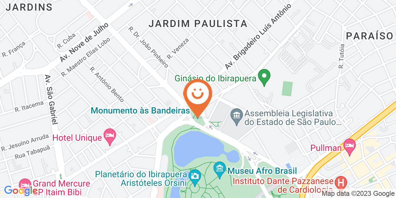 Monumento às Bandeiras