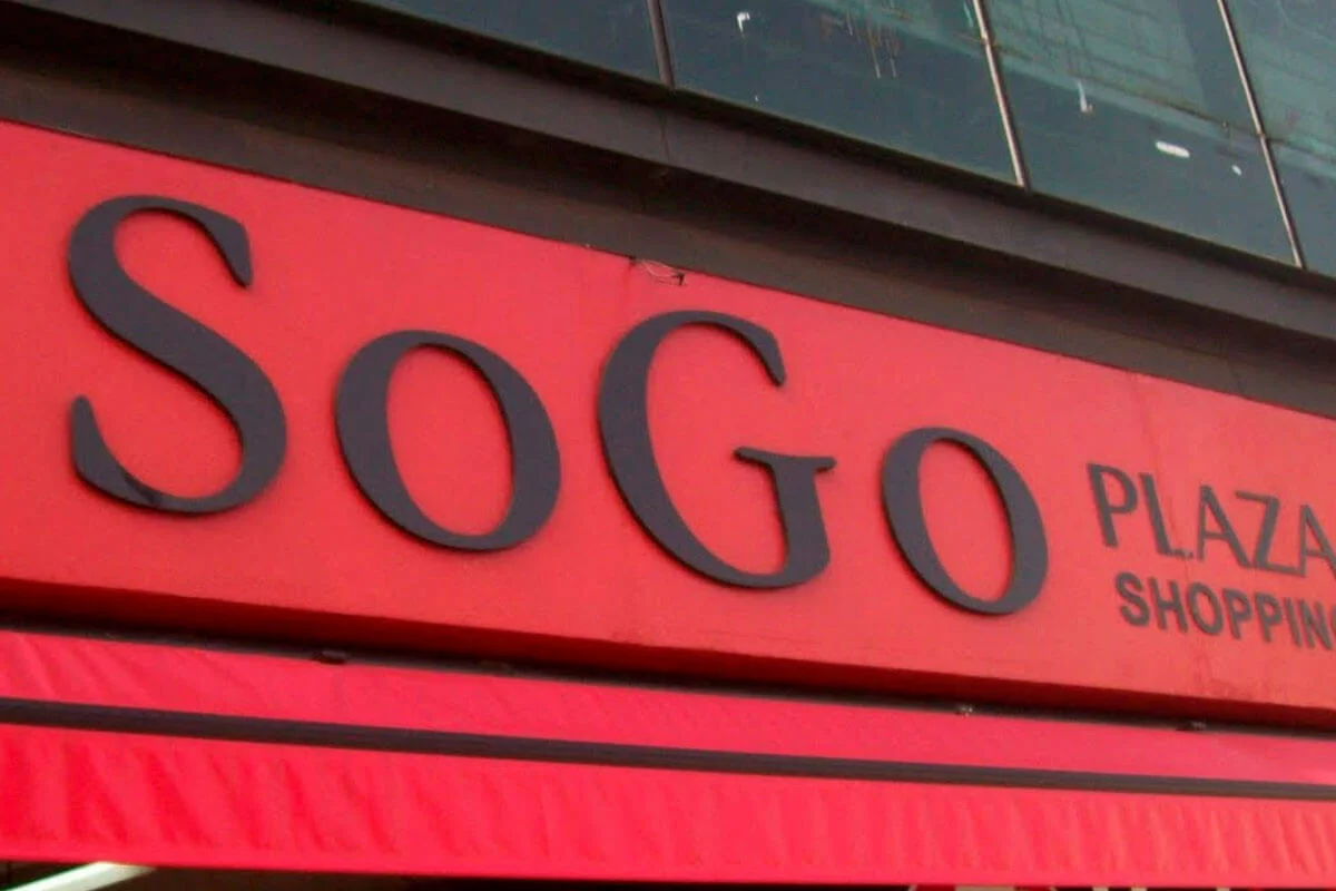 Letreiro de identificação do SoGo Plaza Shopping